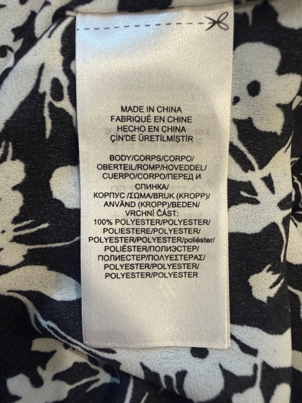 Lauren Ralph Lauren Black and White Floral Tie-Neck Blouse - Picture 7 of 8